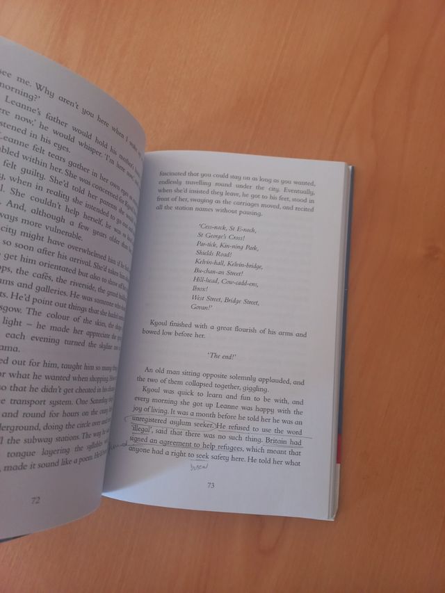 Libro lectura inglés Divided City