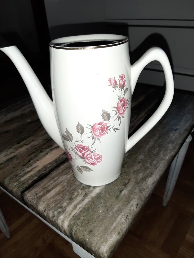 juego  de tazas jarra y 9 servicios