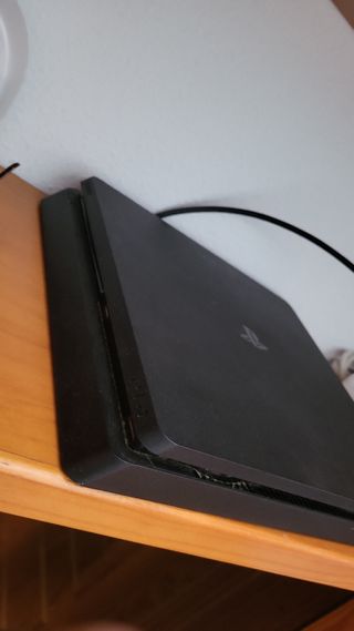 Play station 4 1TB de segunda mano por 