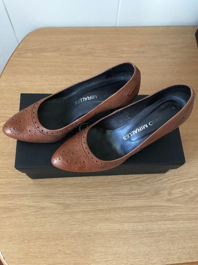 Zapato de cuero, talla 36 de Pedro Miralles