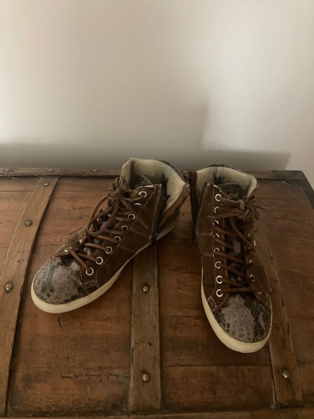 Zapatillas Café Noir con cremallera