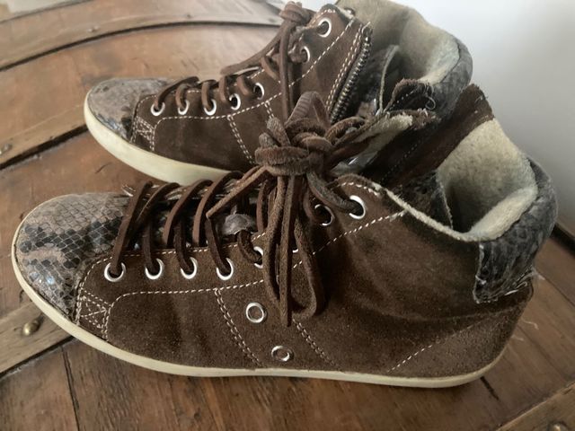 Zapatillas Café Noir con cremallera