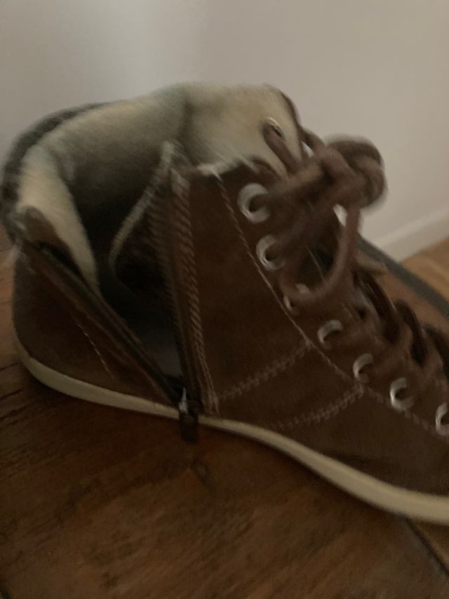 Zapatillas Café Noir con cremallera