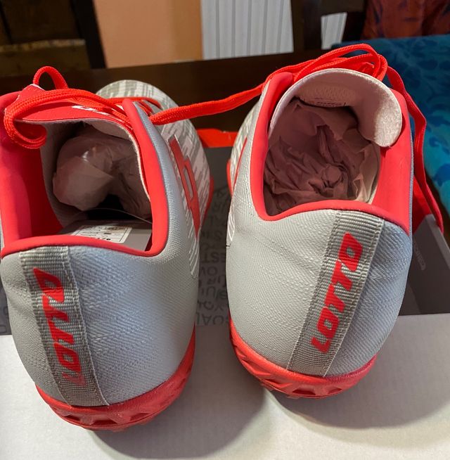 Scarpe calcetto Lotto Solista 700 III TF