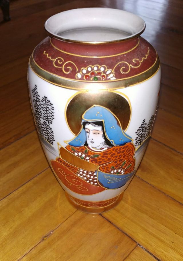 Jarrón japonés.
