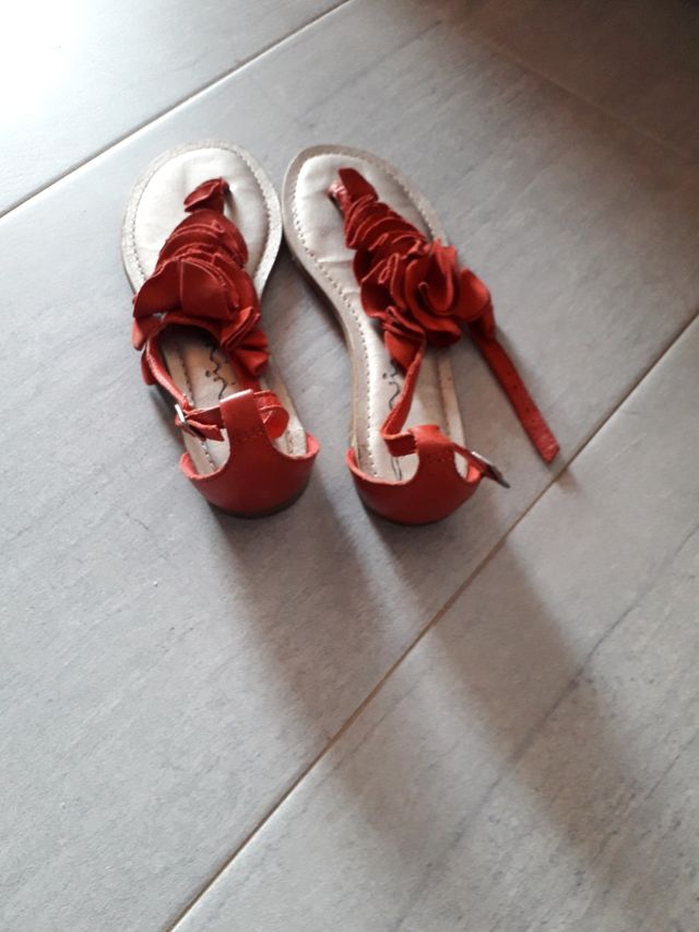 Sandalias de piel