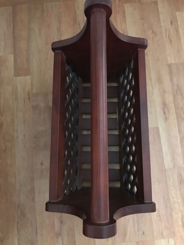 Revistero madera maciza