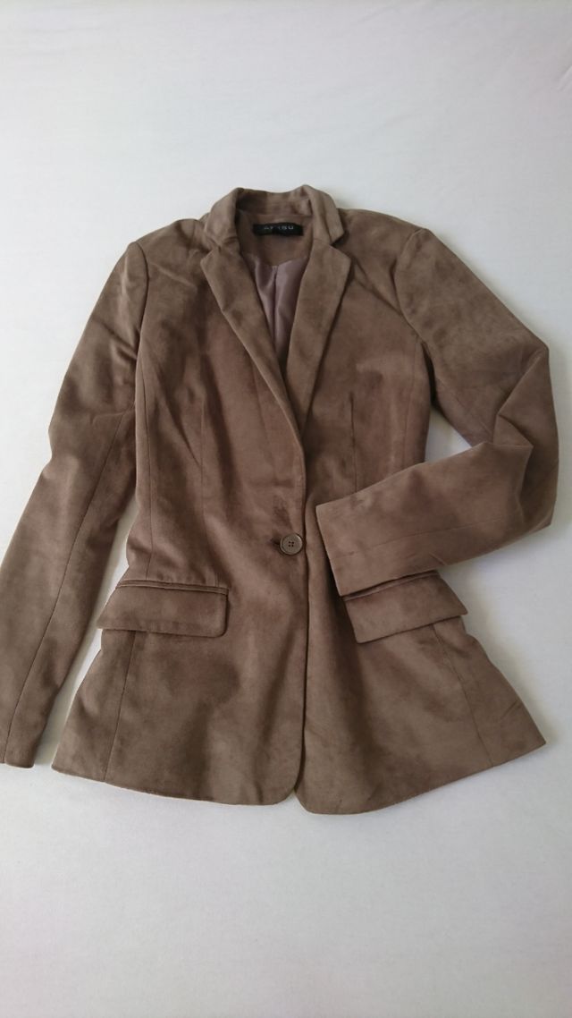 Americana terciopelo color topo