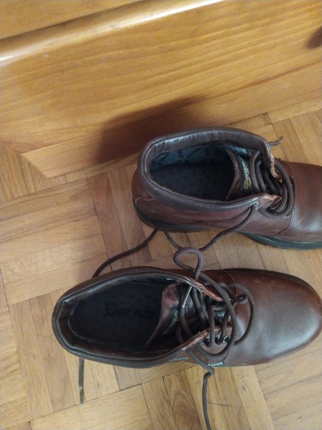 Botas hombre Marca Gorila. 43. Gore tex