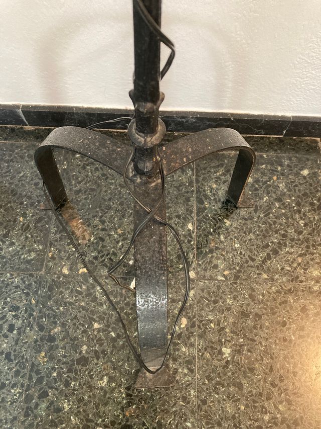 Pie lámpara hierro forjado