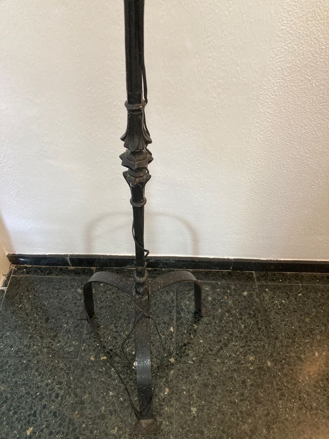 Pie lámpara hierro forjado