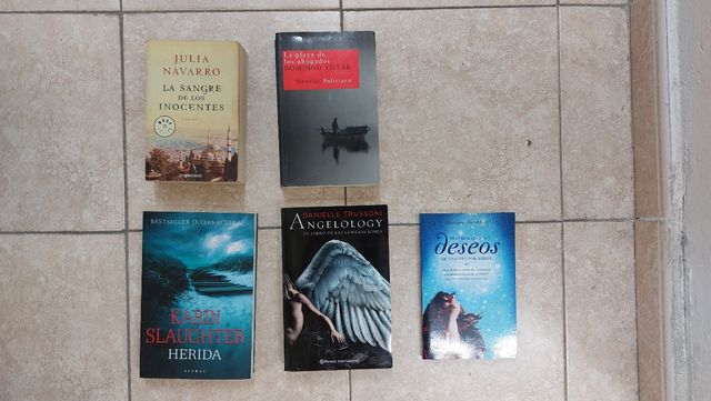 Lote libros tapa blanda