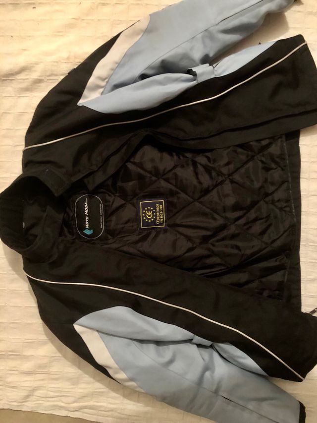 Conjuntos ropa mujer moto. 90 eu cada conjunto .