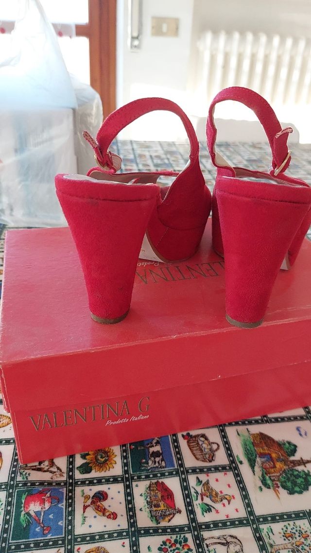 scarpe col tacco rosse corallo