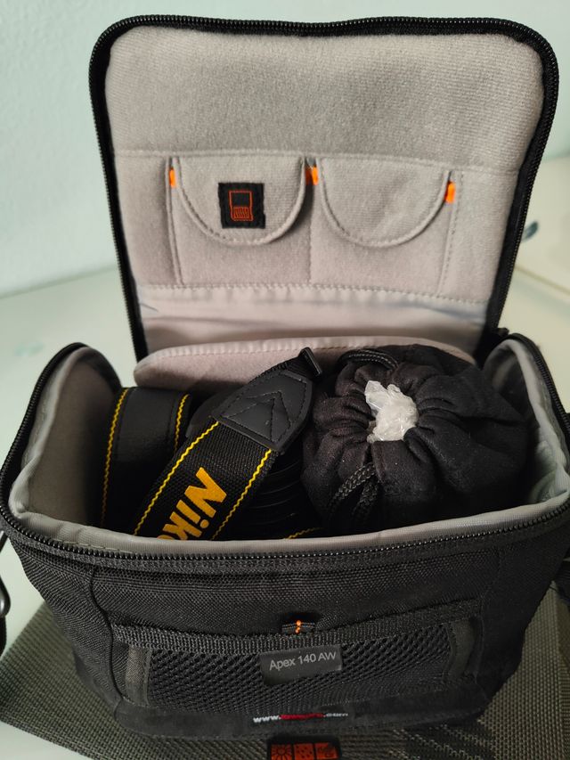 Bolsa cámara Lowepro Apex 140 AW
