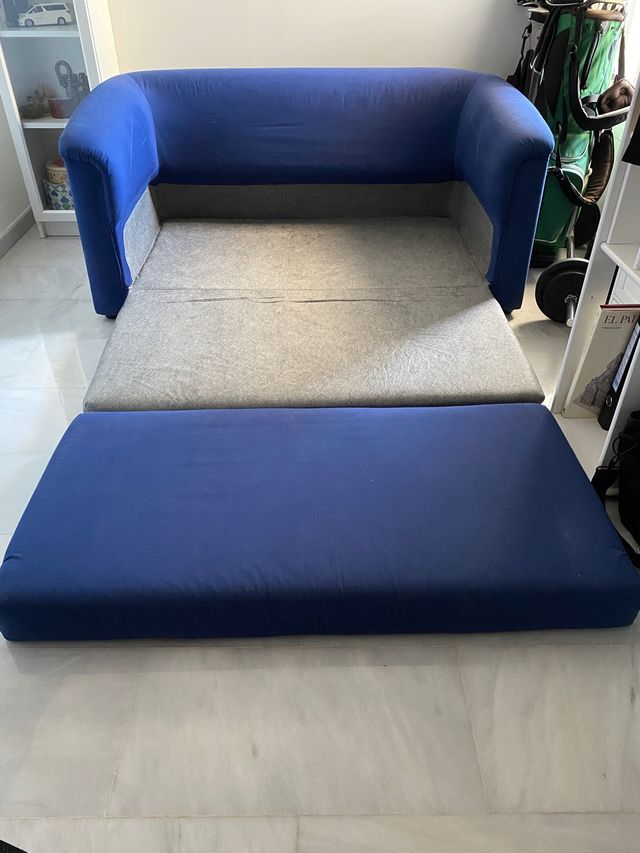 Sofá cama de segunda mano por 40 EUR en Retamar en WALLAPOP
