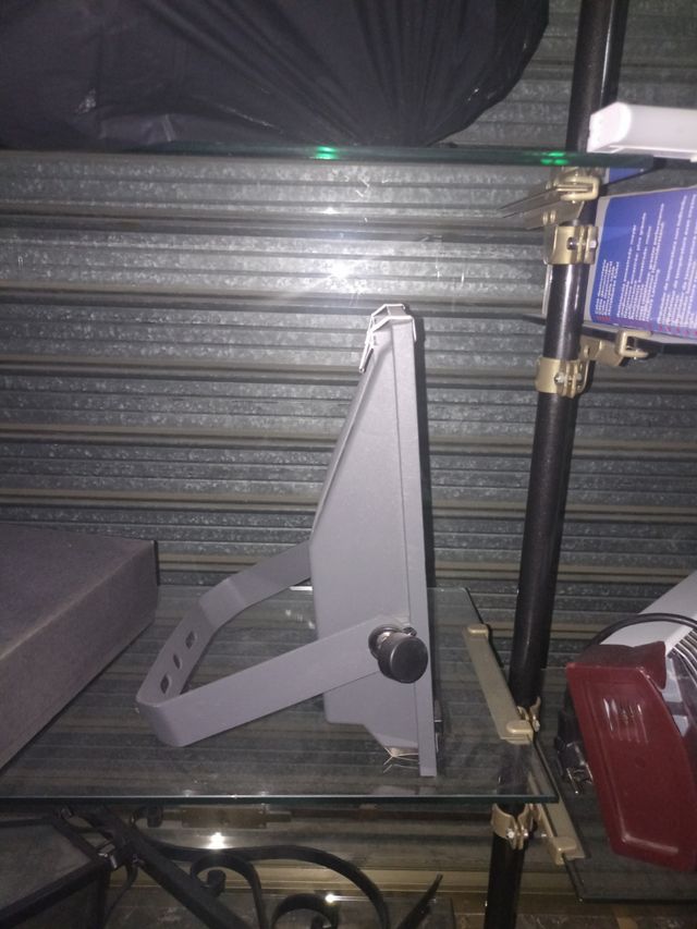 proyectos halogenuro metalico