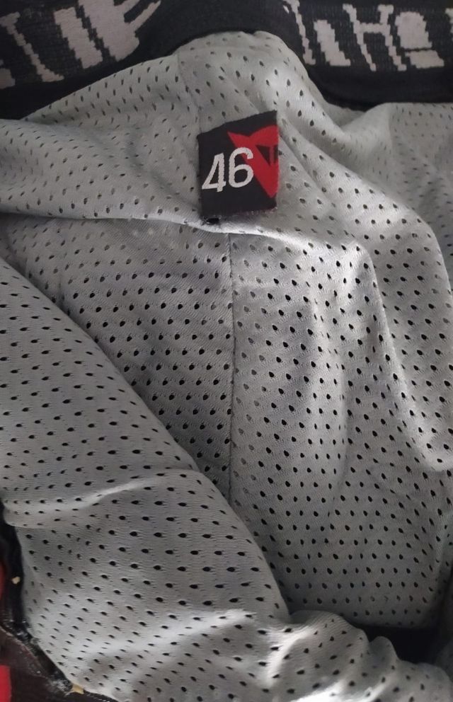 Mono de Cuero de Moto.DAINESSE.TALLAJE DE MUJER.