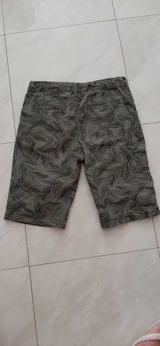 2 pantalones bermuda
