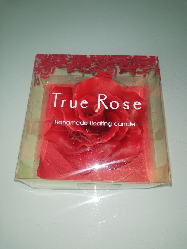 VELA DECORATIVA EN FORMA DE ROSA