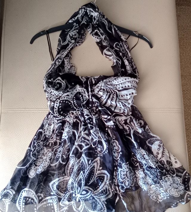 Top verano seda estampado a estrenar.