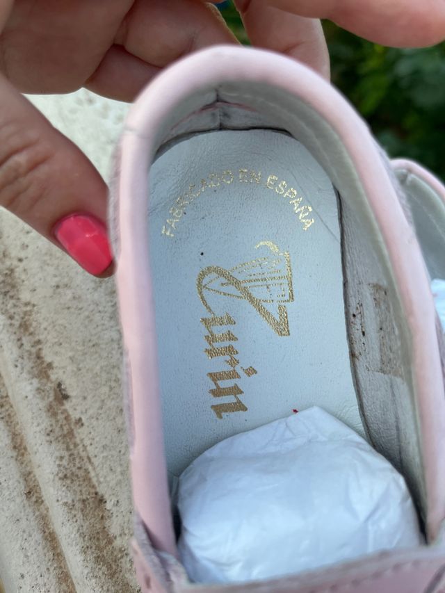 Mocasín piel rosa talla 24