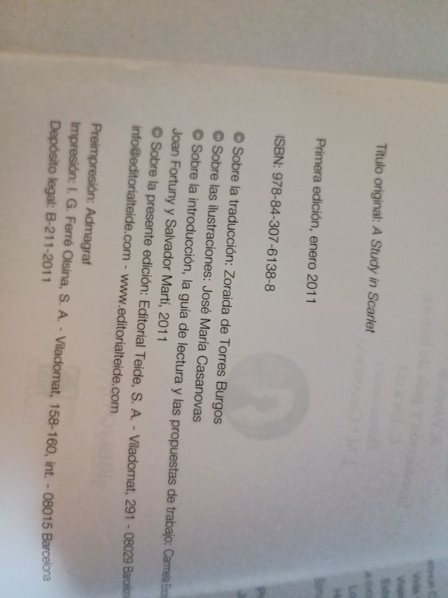 Estudio en escarlata