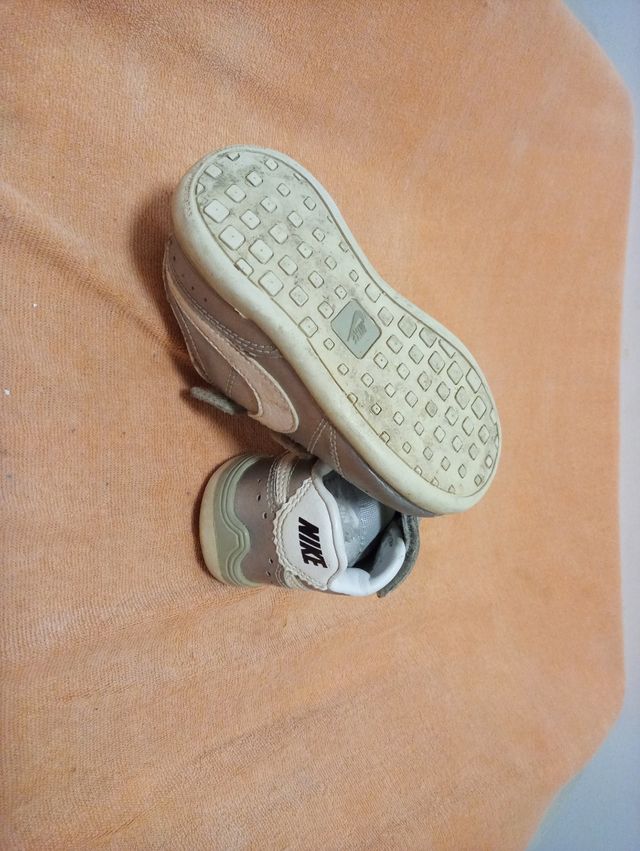 Bambas Nike Plateadas