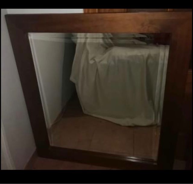 Mueble baño Artesanal con lavabo ,grifo y espejo.