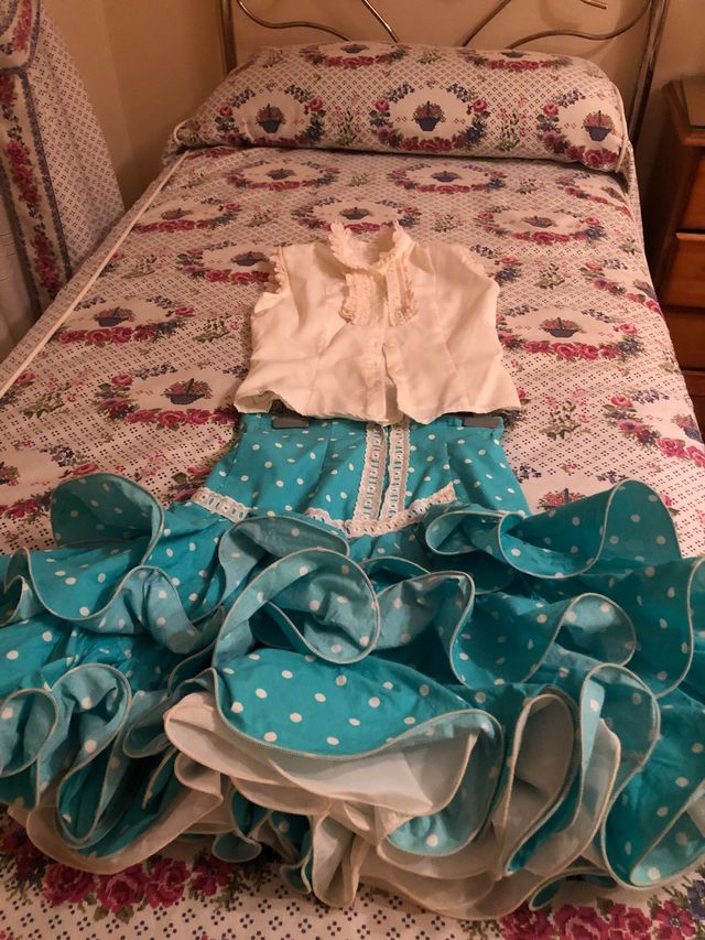 Vestido de. Gitana de diminutos. Buti