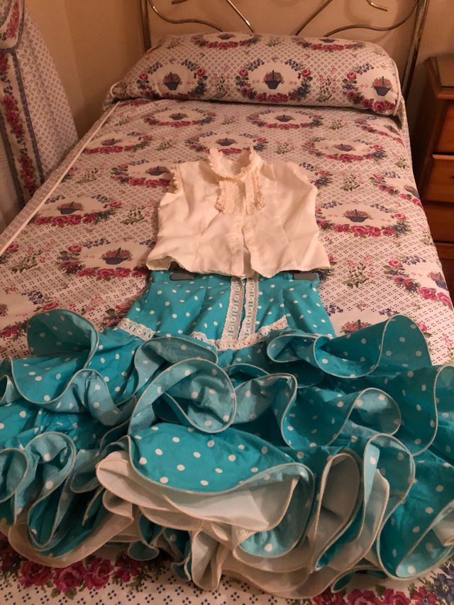 Vestido de. Gitana de diminutos. Buti