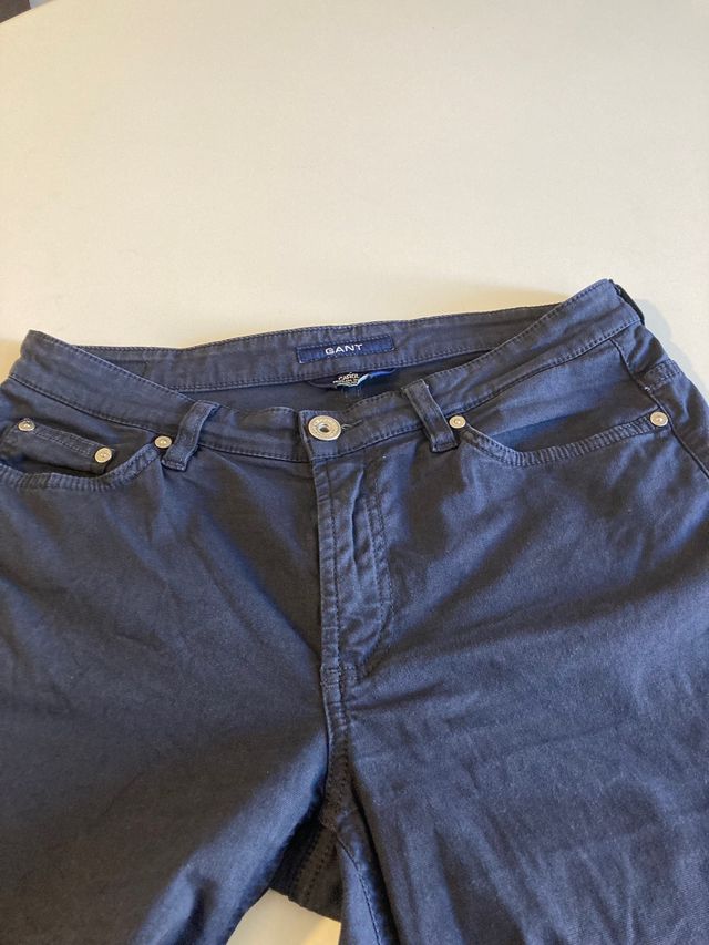 Pantalón pirata Gant mujer.