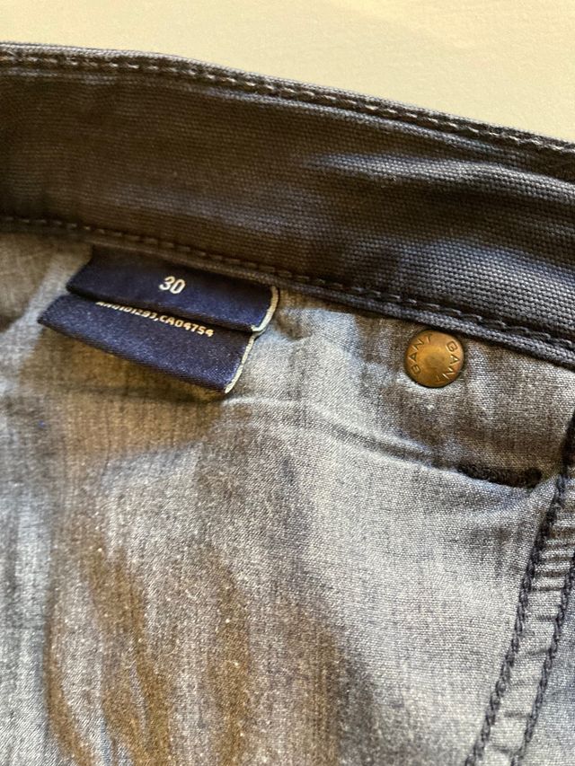 Pantalón pirata Gant mujer.