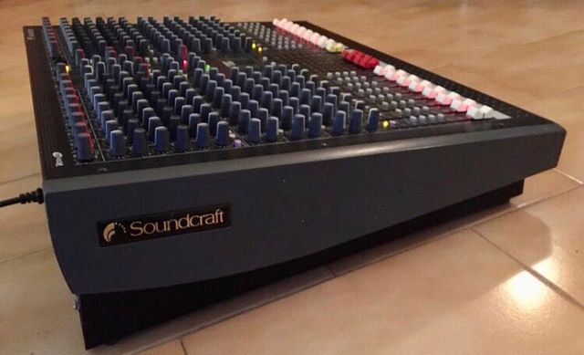 SOUNDCRAFT SPIRIT LX7 16ch.