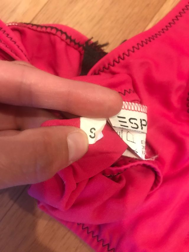 Bikinis, 3 partes abajo, 1 arriba y uno completo