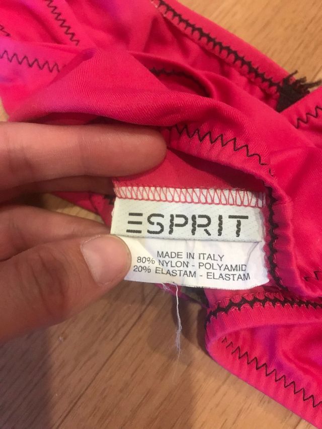 Bikinis, 3 partes abajo, 1 arriba y uno completo