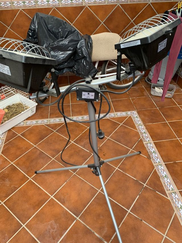 Dos focos con trípode