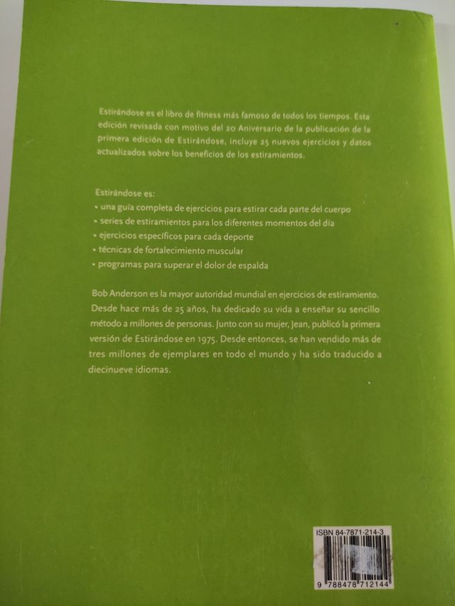 Llibre / libro estirándose