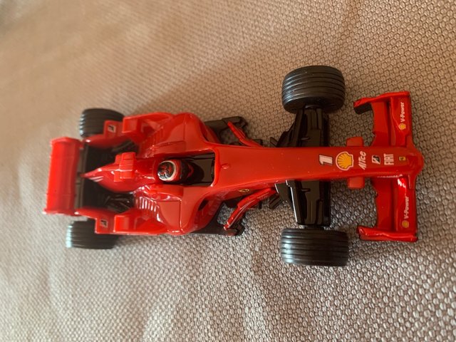 Modellino Ferrari F2008 F.1 Shell V power