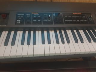 Sintetizador Roland VR-700 V-Combo