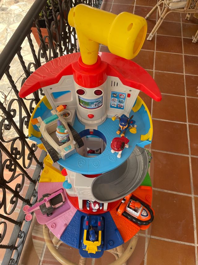 Torre de Control de la Patrulla Canina de segunda mano por 50 EUR en Torre de Control de la Patrulla Canina de segunda mano por 50 EUR en