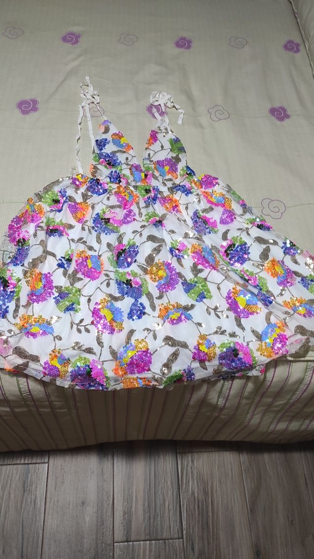 PRECIOSO VESTIDO DE TUL CON BRILLO