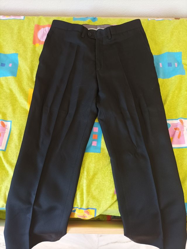 Traje de ceremonia t48 ( equivale unaM)