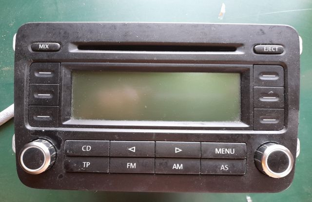 Radio CD de Volkswagen funciona perfectamente