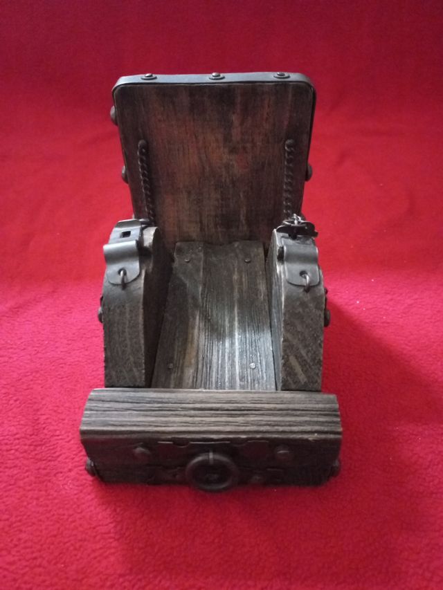 sujeta libros rustico