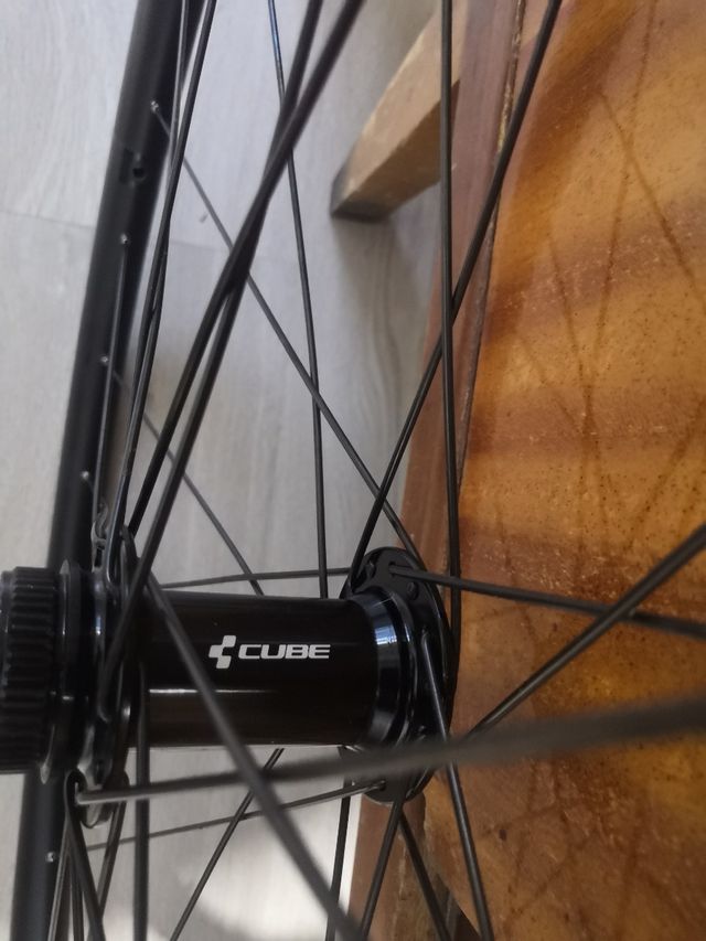 Ruedas Gravel CUBE GR 2.3, 622x23C, de segunda mano por 85 EUR en Madrid en WALLAPOP