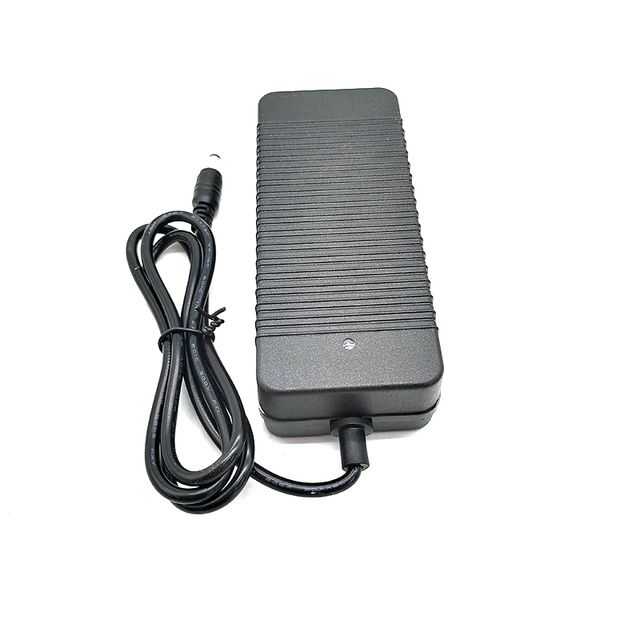 cargador 42V bateria 36V copia de m365 y bongo