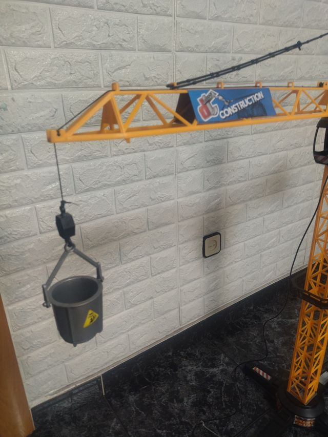 grúa construcción niños