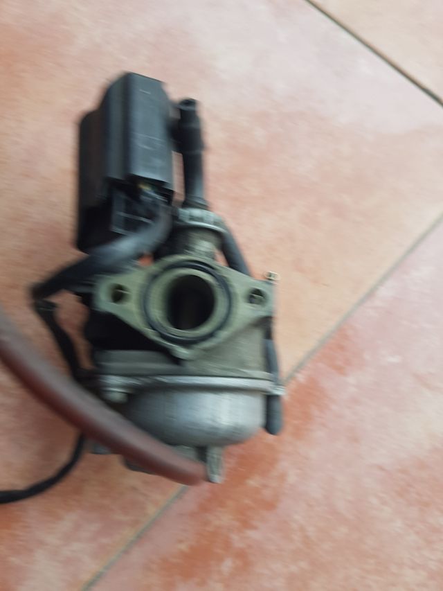 Despiece Honda sh100 y alguna de scoopy 75