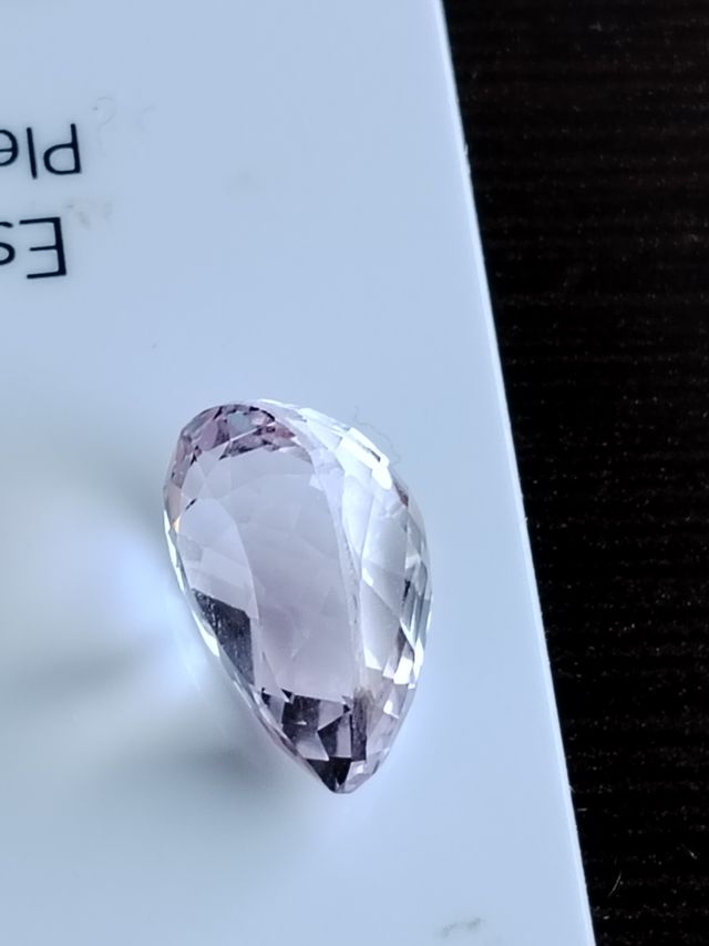 Kunzita rosa  4.32 quilates para engarzar